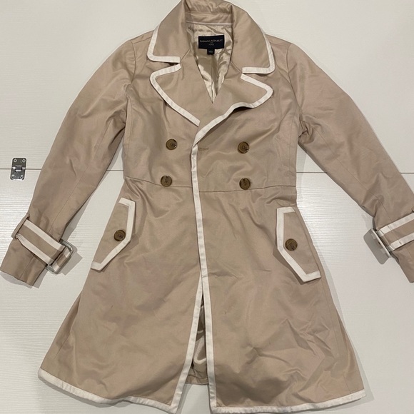 Jackets & Blazers - Banana Republic Trench Coat